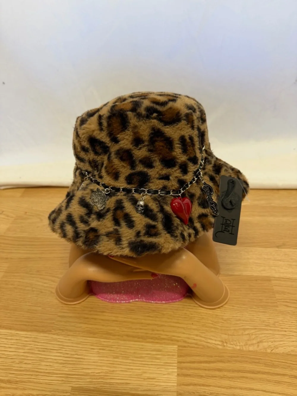 Ed Hardy Leopard Bucket Hat Faux Fur Charm Chain Y2K Streetwear OS